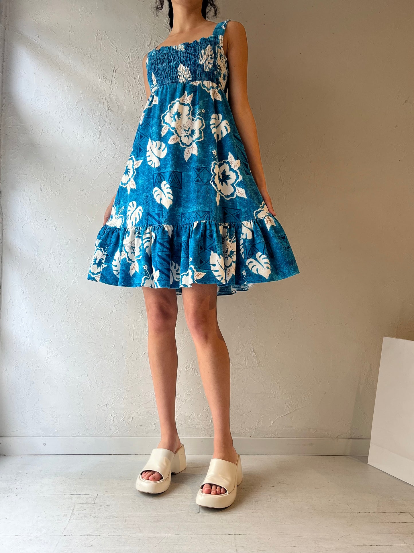 70s Blue Hawaiian Print Mini Dress / Small