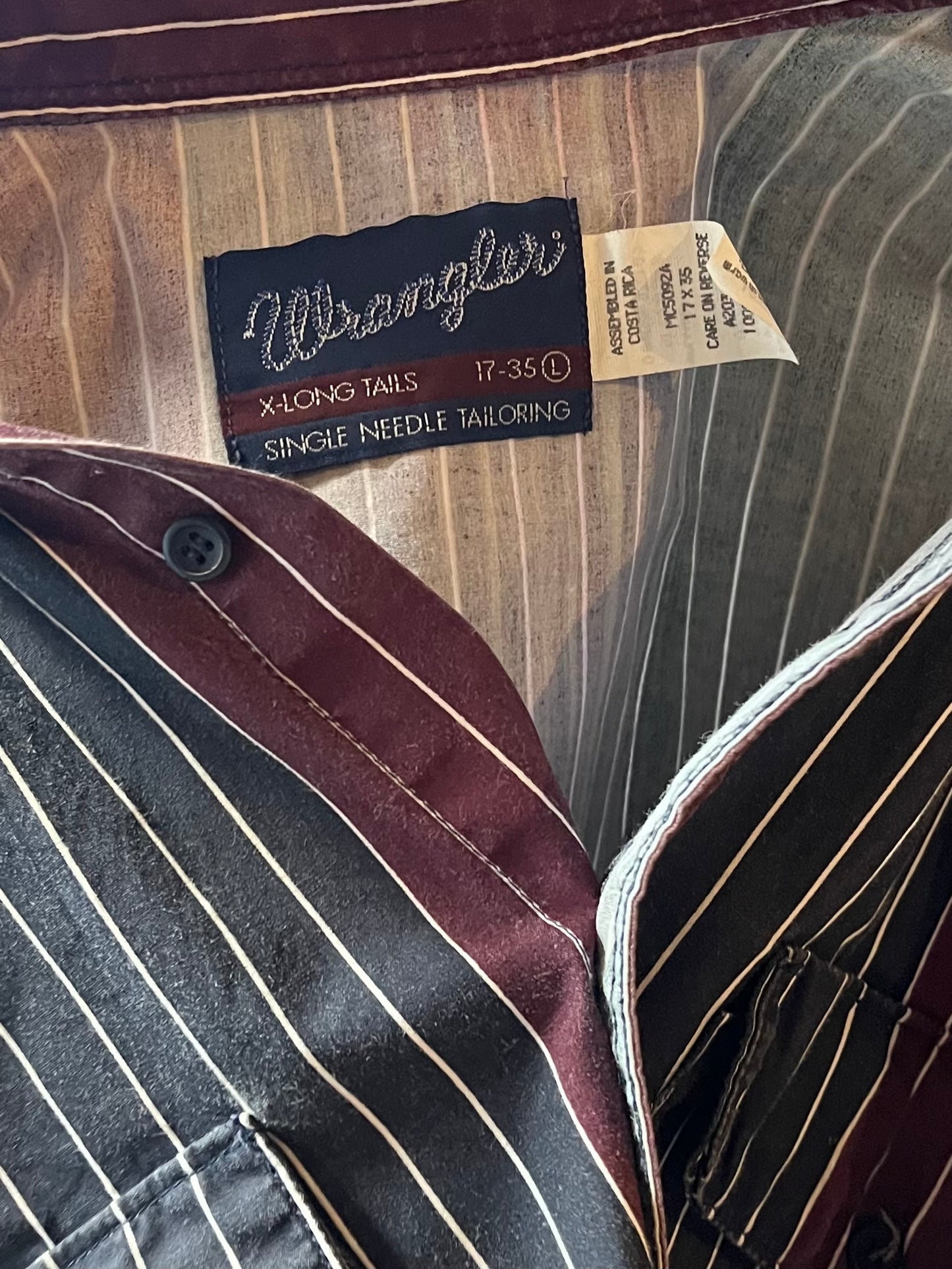 90s ‘Wrangler’ Striped Button Up Western Shirt / Large