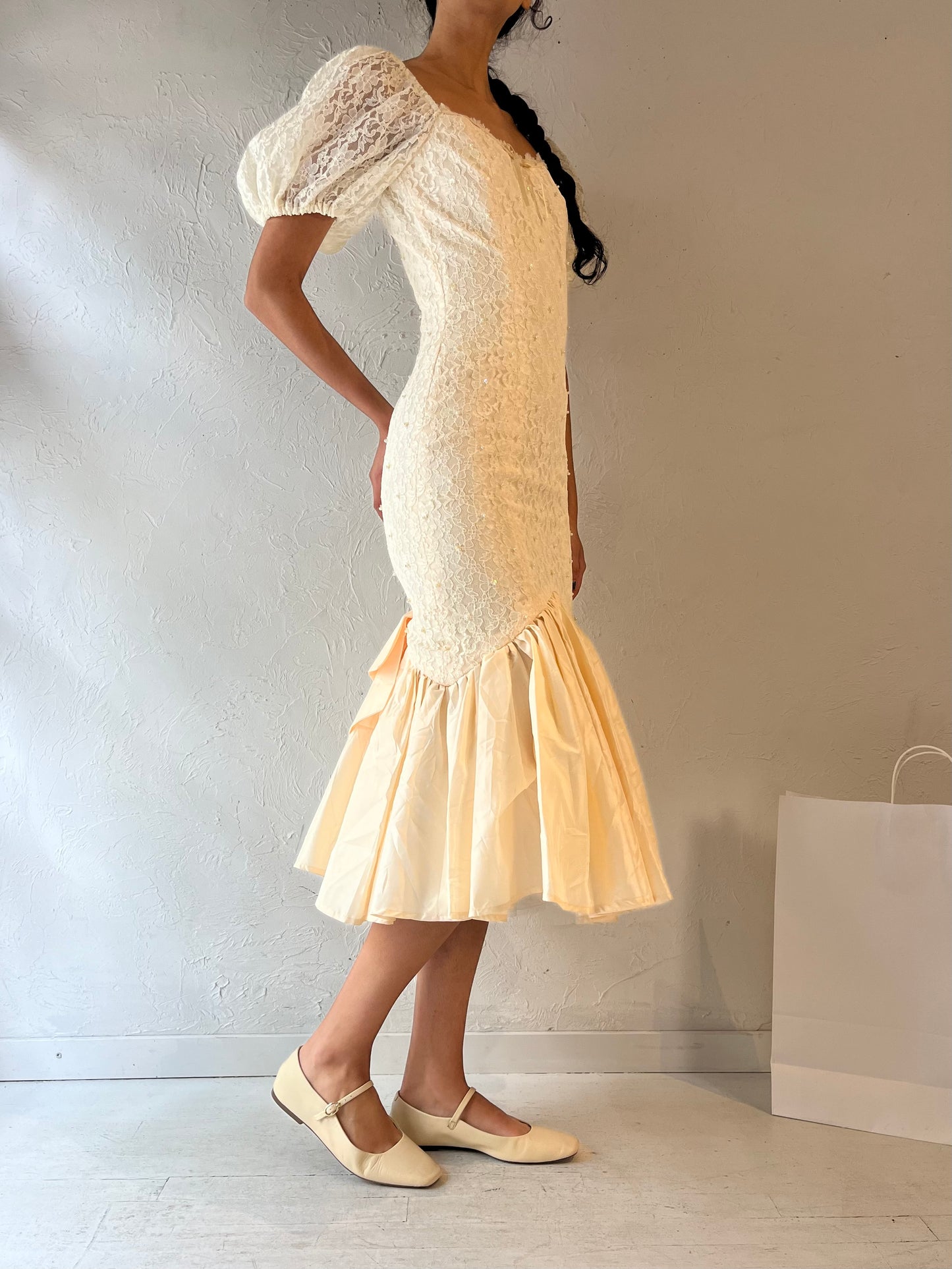 80s Handmade Cream Lace Wedding Dress / Small