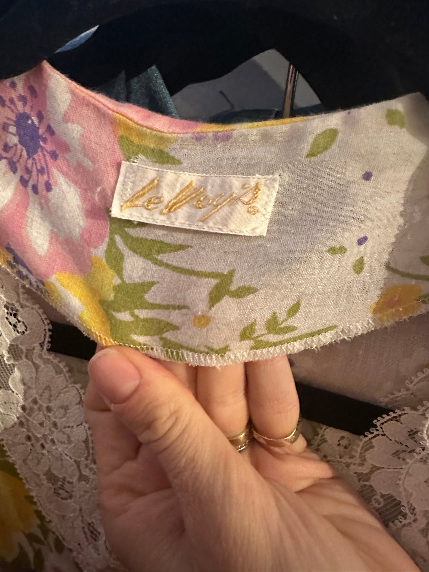 70s ‘Le Voys’ Floral Night Gown and Robe Set / Small - Medium