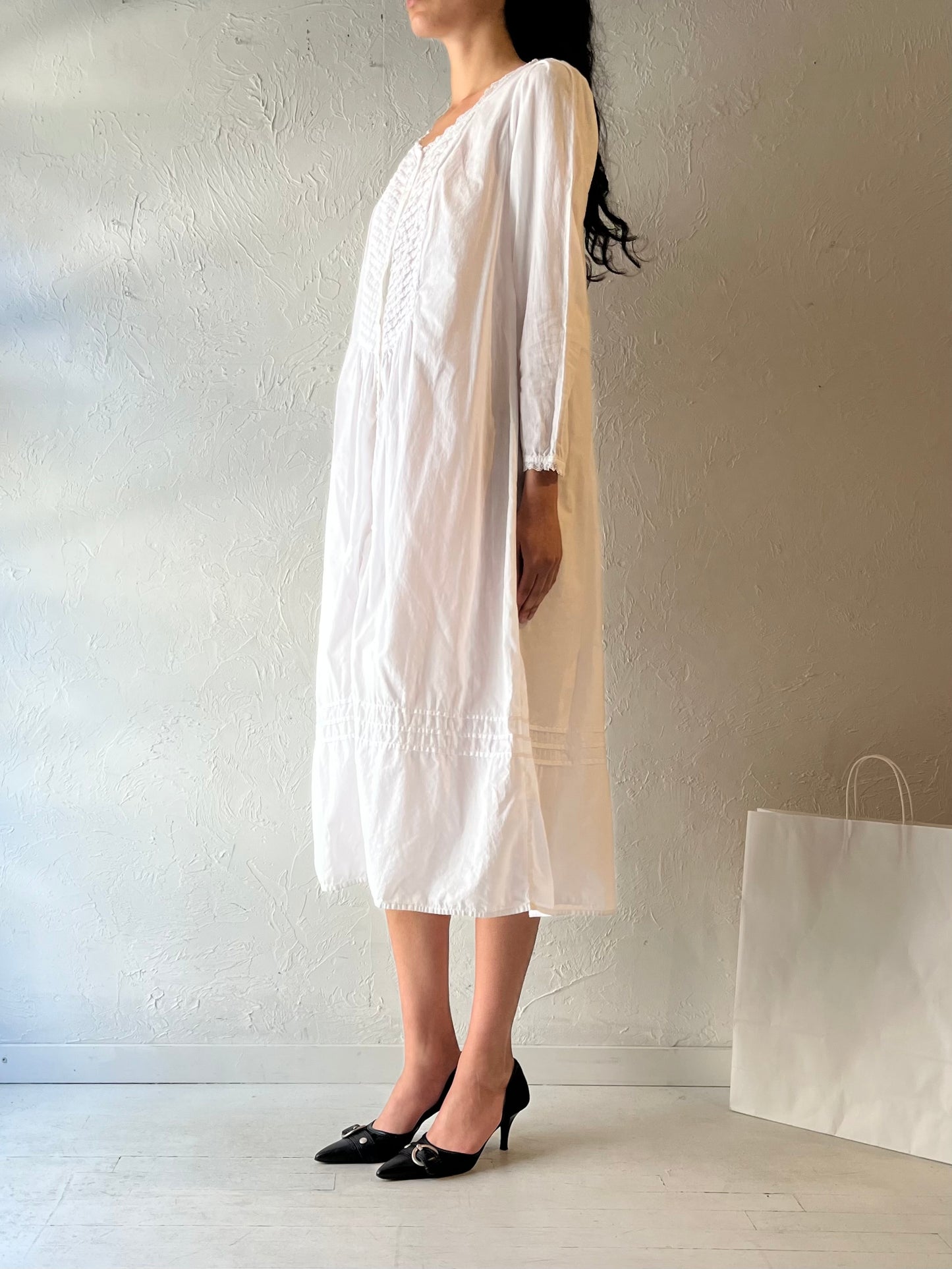 90s ‘Eileen West’ White Cotton Long Sleeve Dress / Small