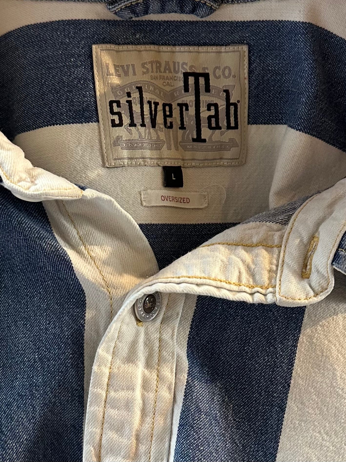 90s ‘Levi's Silver Tab' Striped Button Up Denim Shirt / Large
