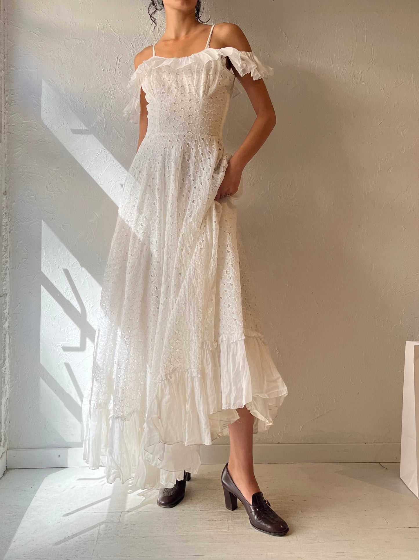 Vintage White Eyelet Wedding Dress / Small