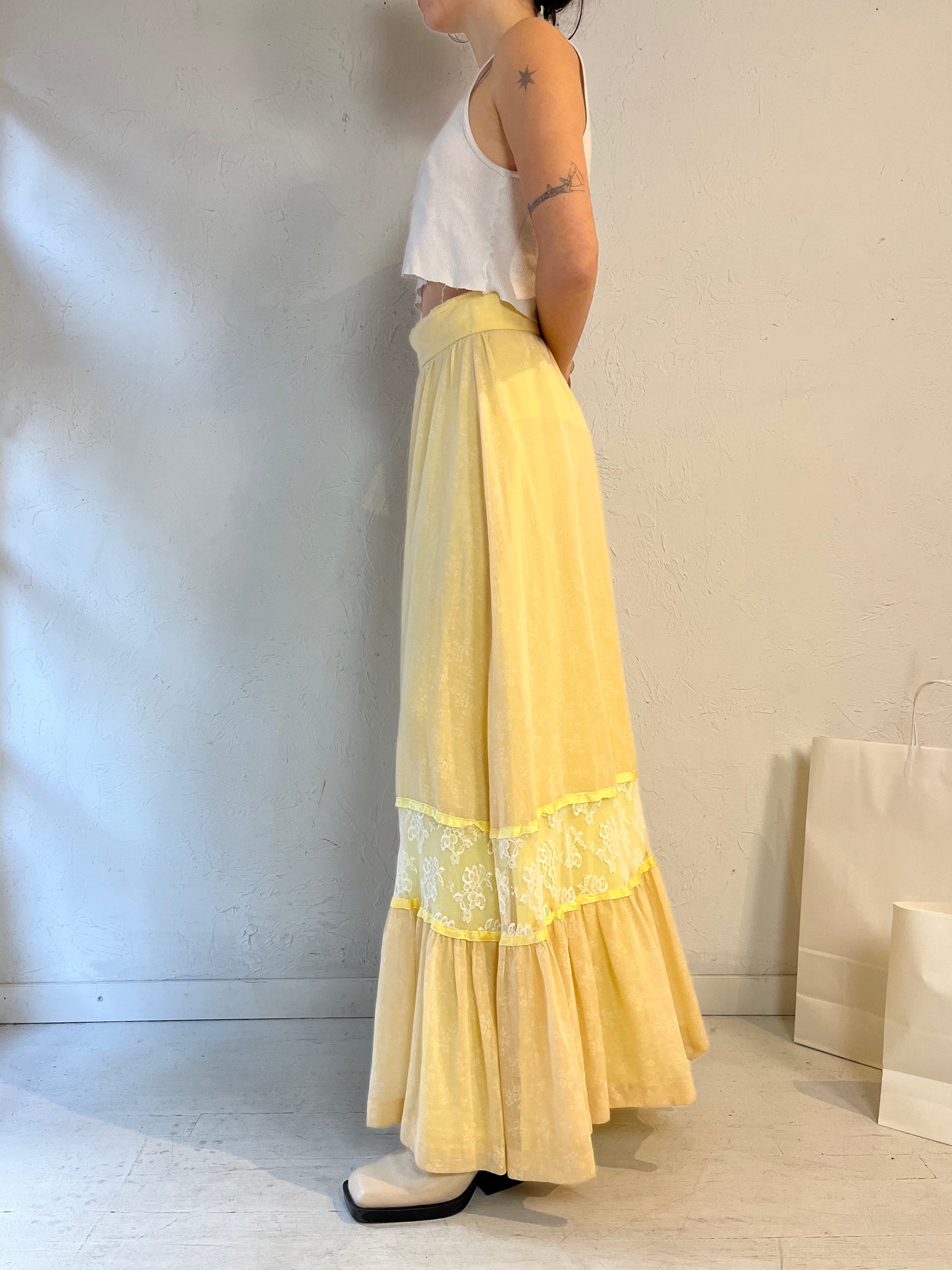 Vintage Handmade Pale Yellow Peasant Skirt / Medium