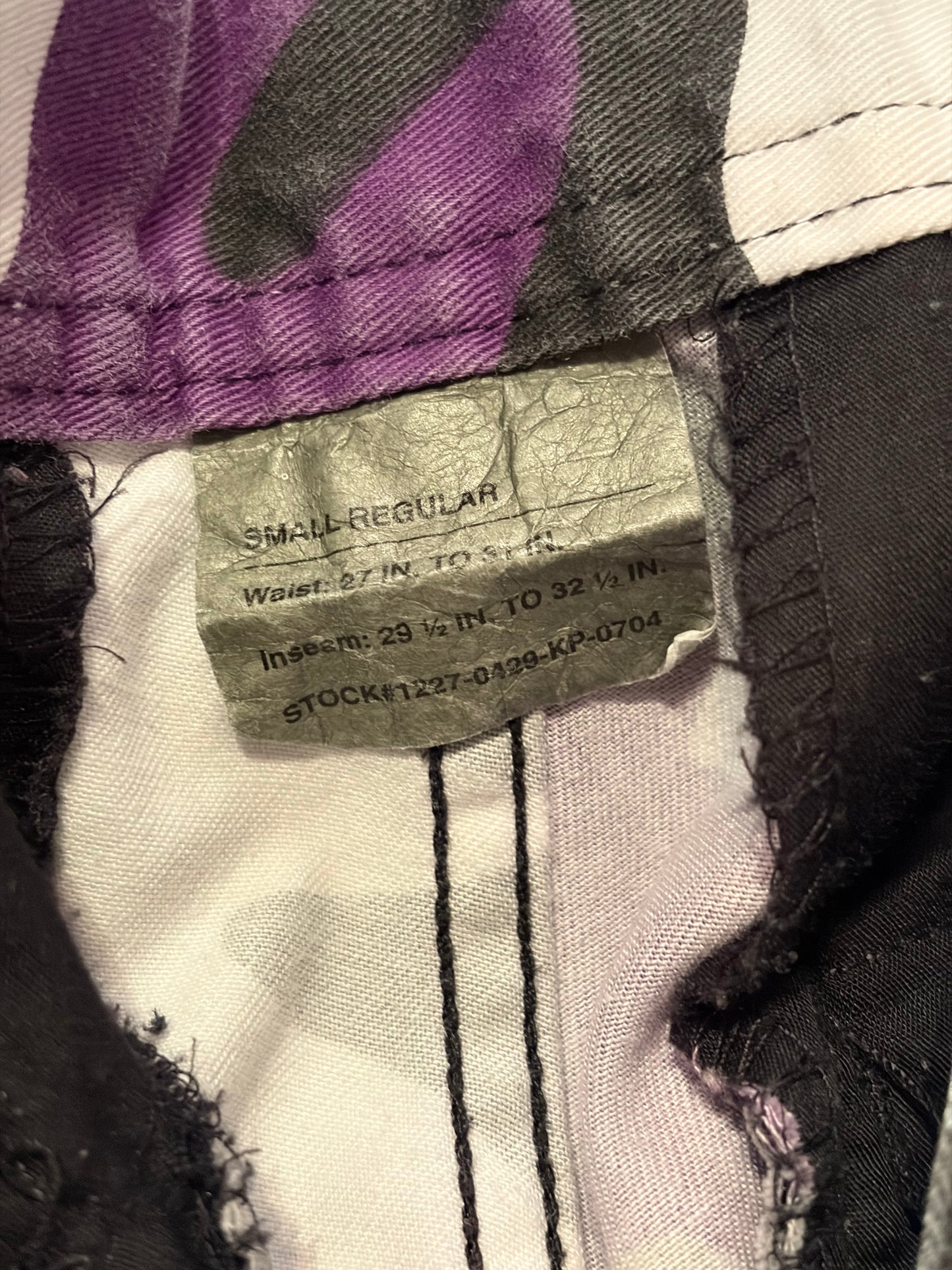Y2K Authentic Army Purple Camouflage Pants / Vintage 2000s Military Streetwear Grunge Workwear Pants / Small