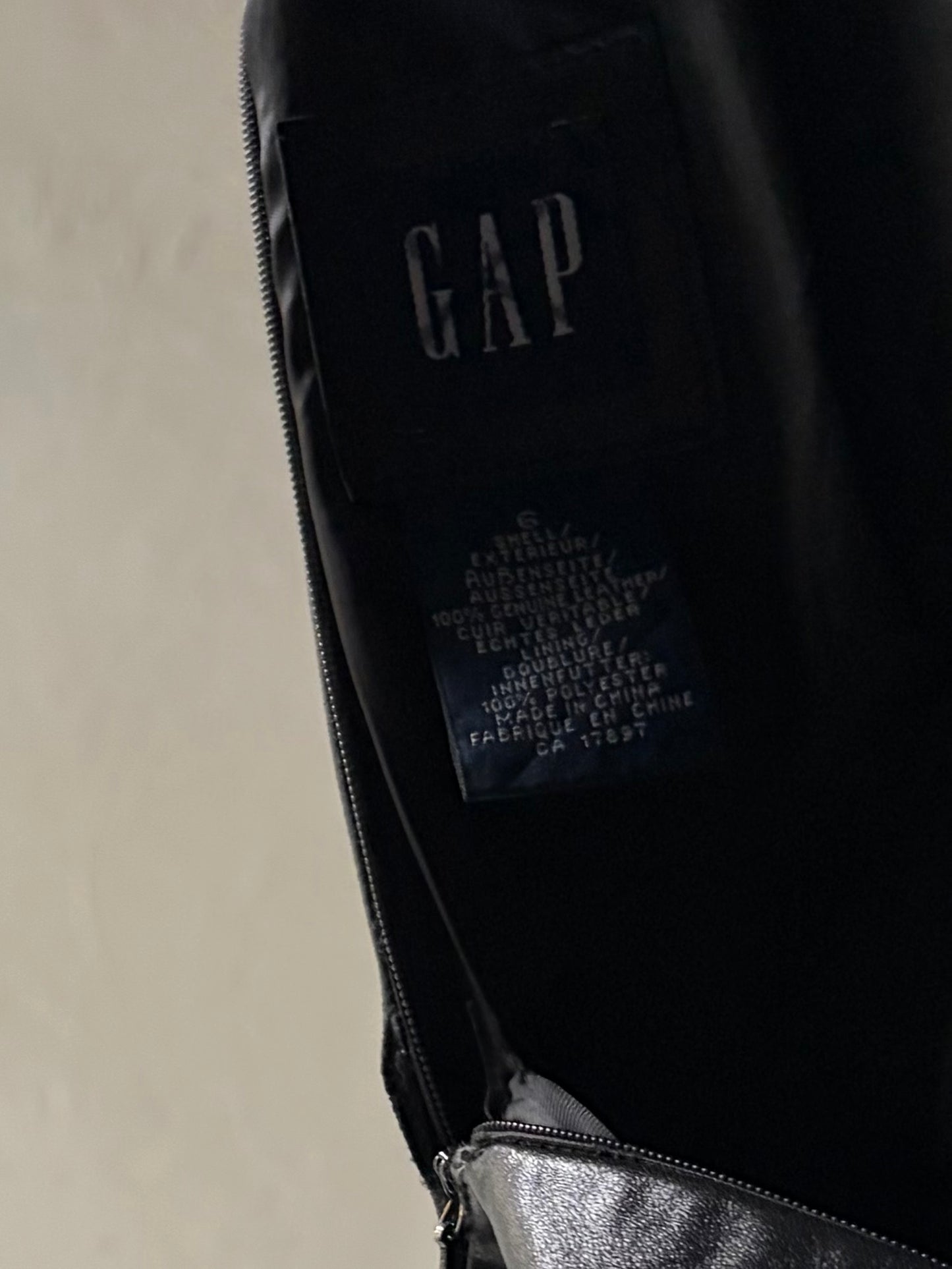 90s 'Gap' Black Leather Dark Academia Midi High Waisted Skirt / Small