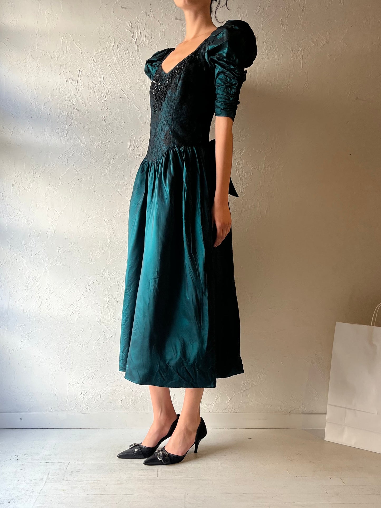 90s Green Lace Formal Dress / Medium
