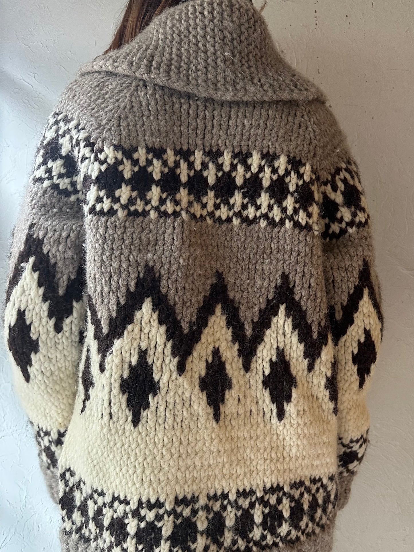 Vintage Hand Knit Chunky Wool Sweater / Medium