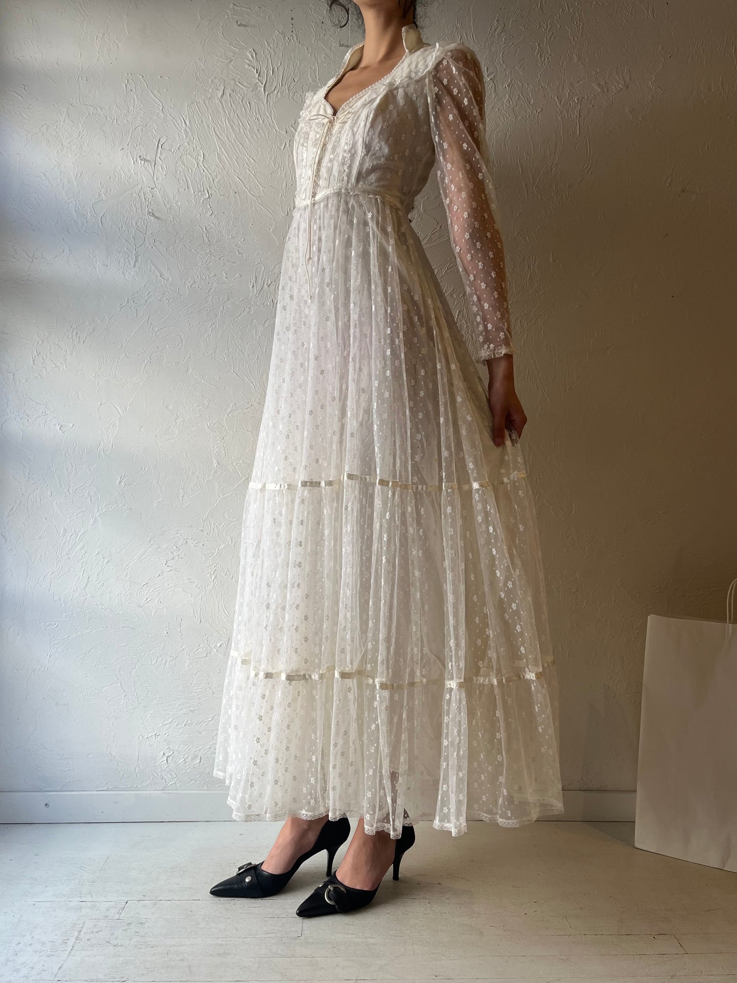 70s ‘Gunne Sax’ White Lace Wedding Dress / Small