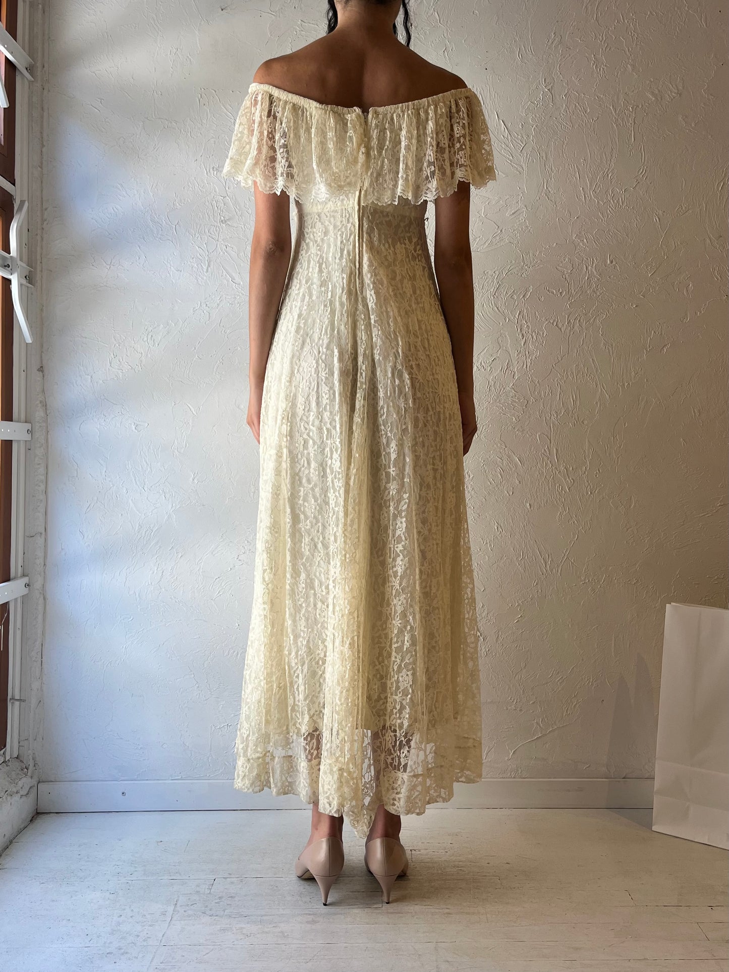 70s Cream Lace Off The Shoulder Dress / Small
