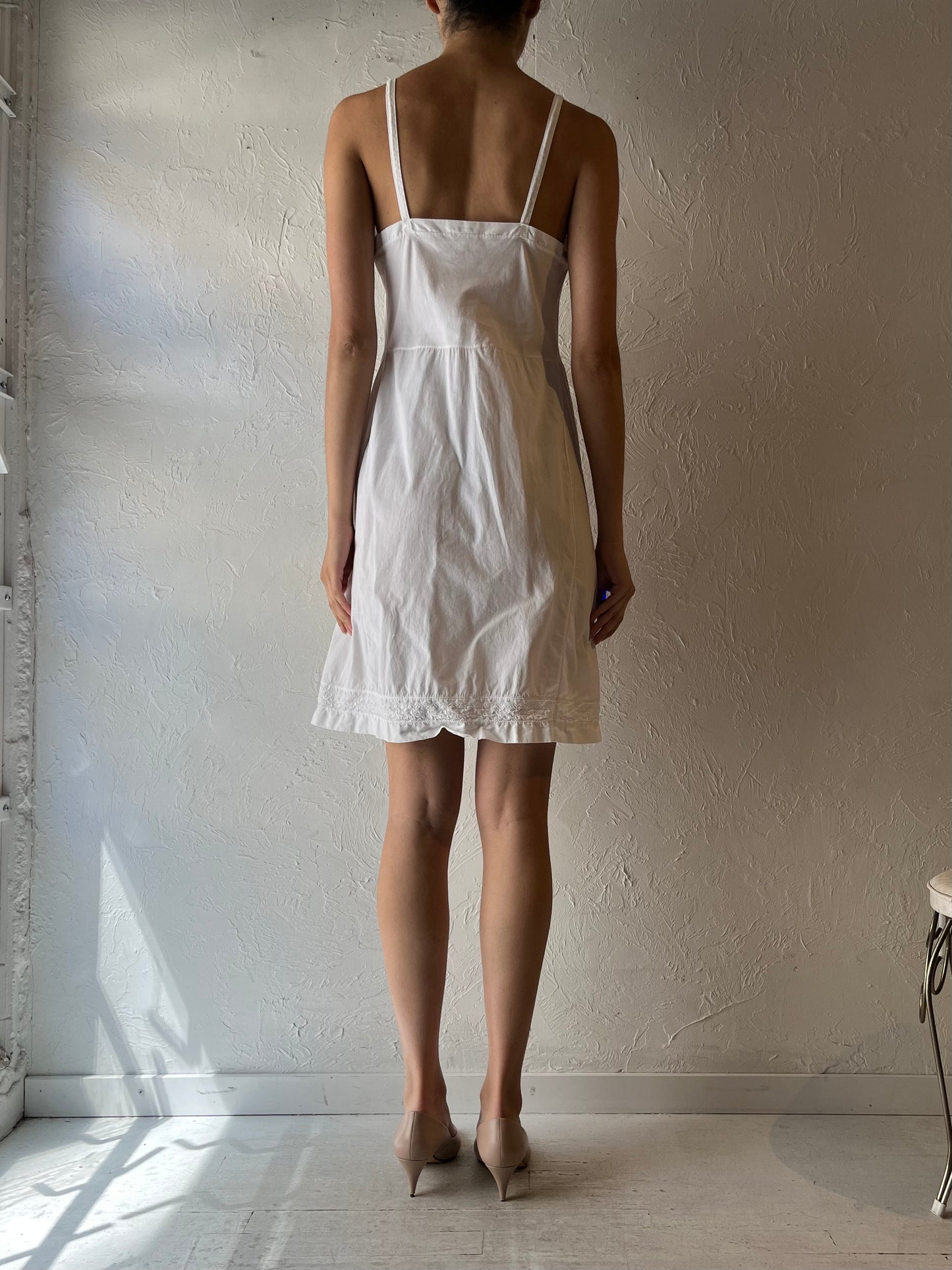 70s White Embroidered Cotton Mini Slip Dress / Vintage 1970s Romantic Cottagecore Sundress / Medium
