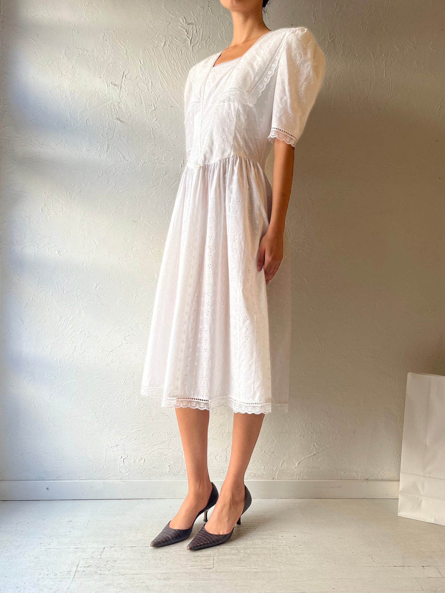 80s 'Gunne Sax' White Lacey Dress / Large
