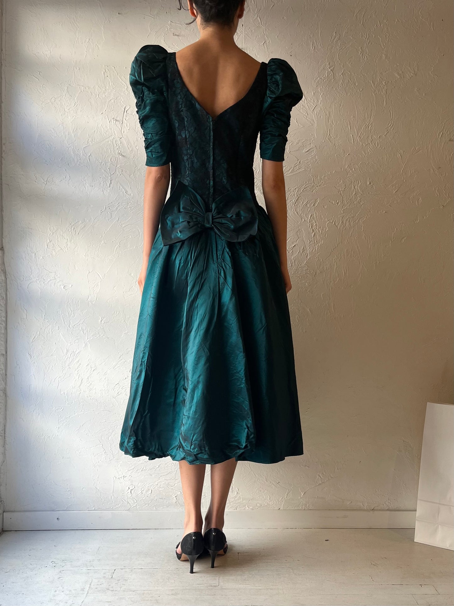 90s Green Lace Formal Dress / Medium