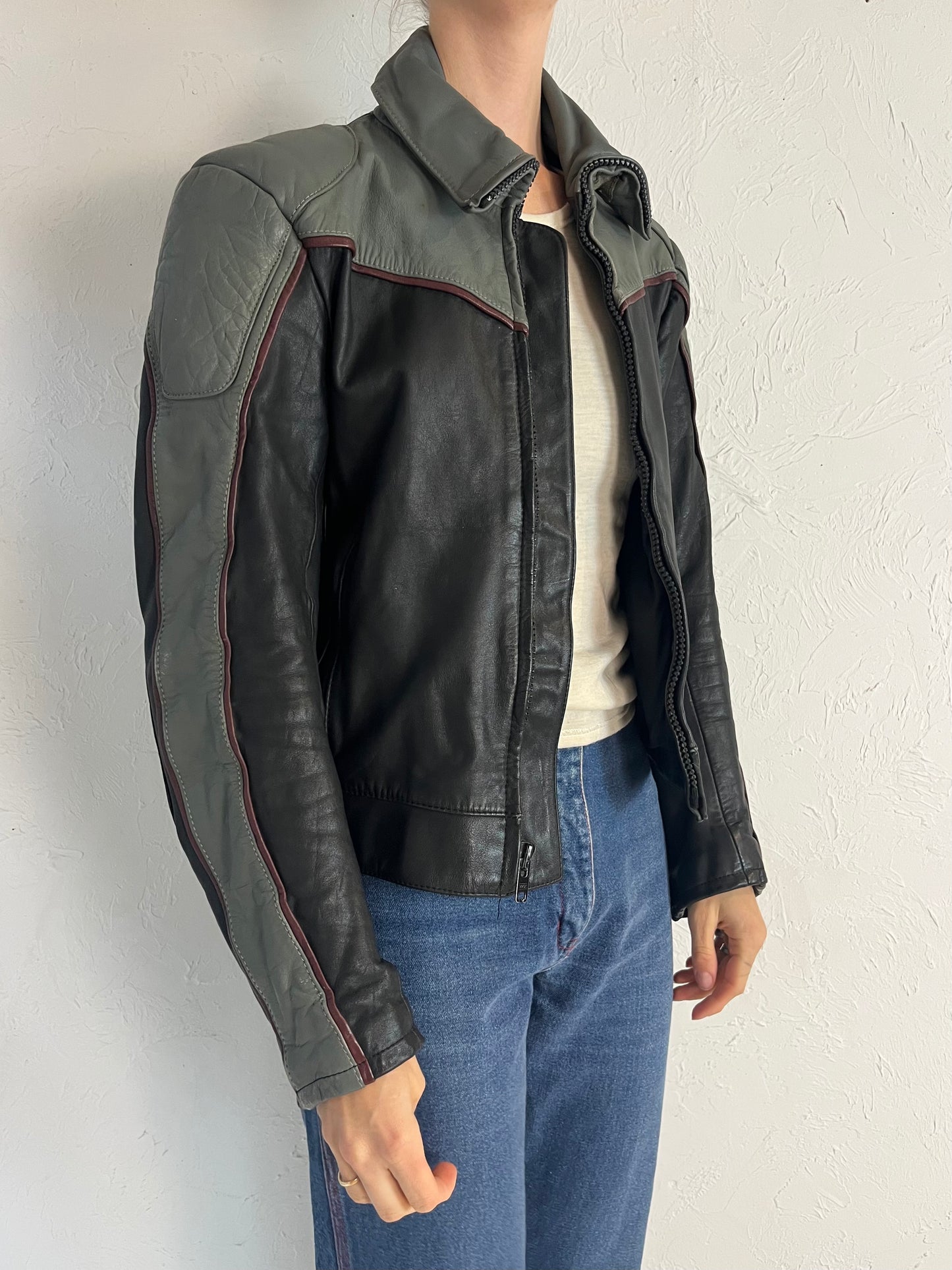 90s 'Tour Lion' Heavy Duty Leather Jacket / Medium