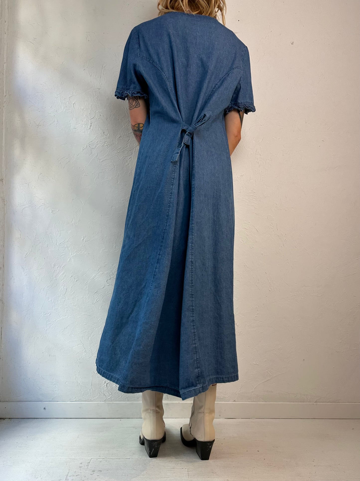 Y2k 'Wardrobe Essentials' Button Up Denim Dress / Large