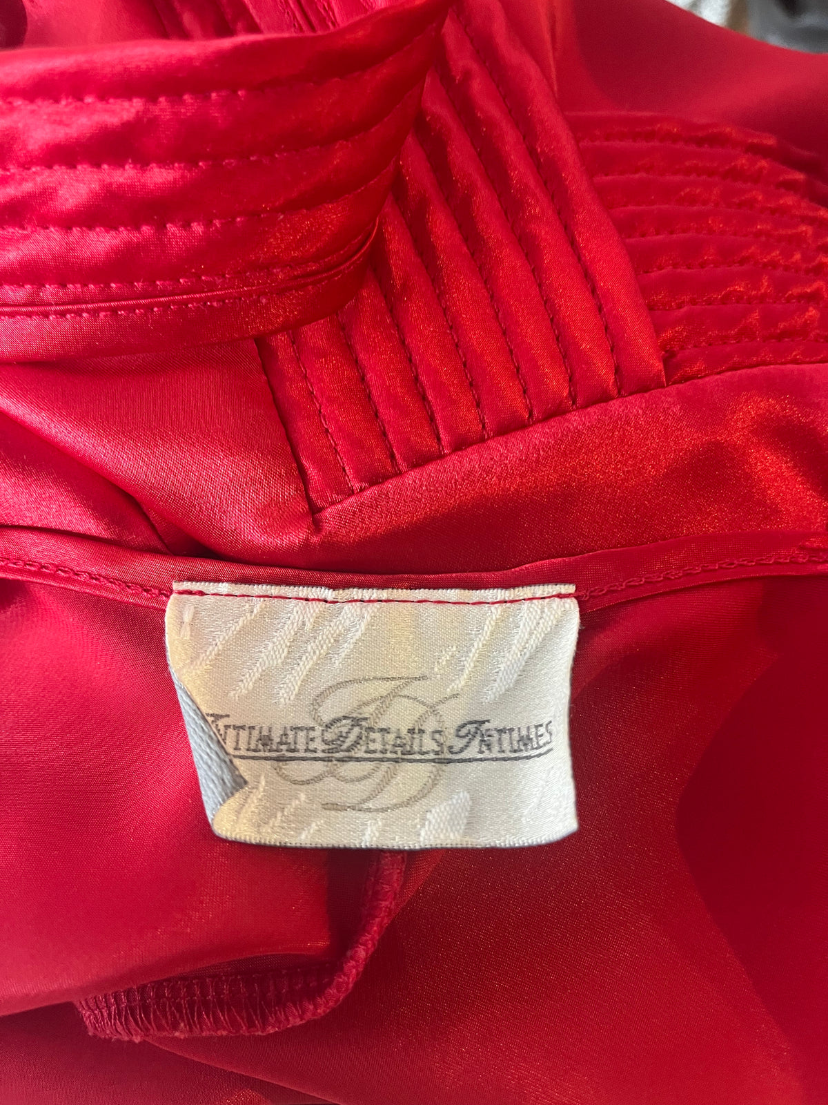 90s 'Intimate Details' Red Silky Romantic Slip Dress / Small