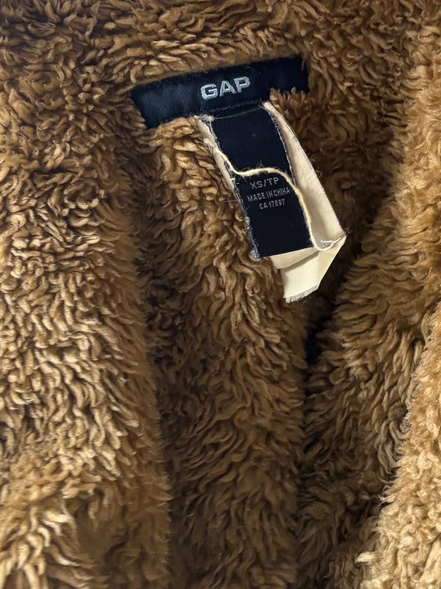 90s 'Gap' Faux Fur Lined Denim jacket / Vintage 1990s Sherpa Lined Classic Streetwear Jean Jacket / XS