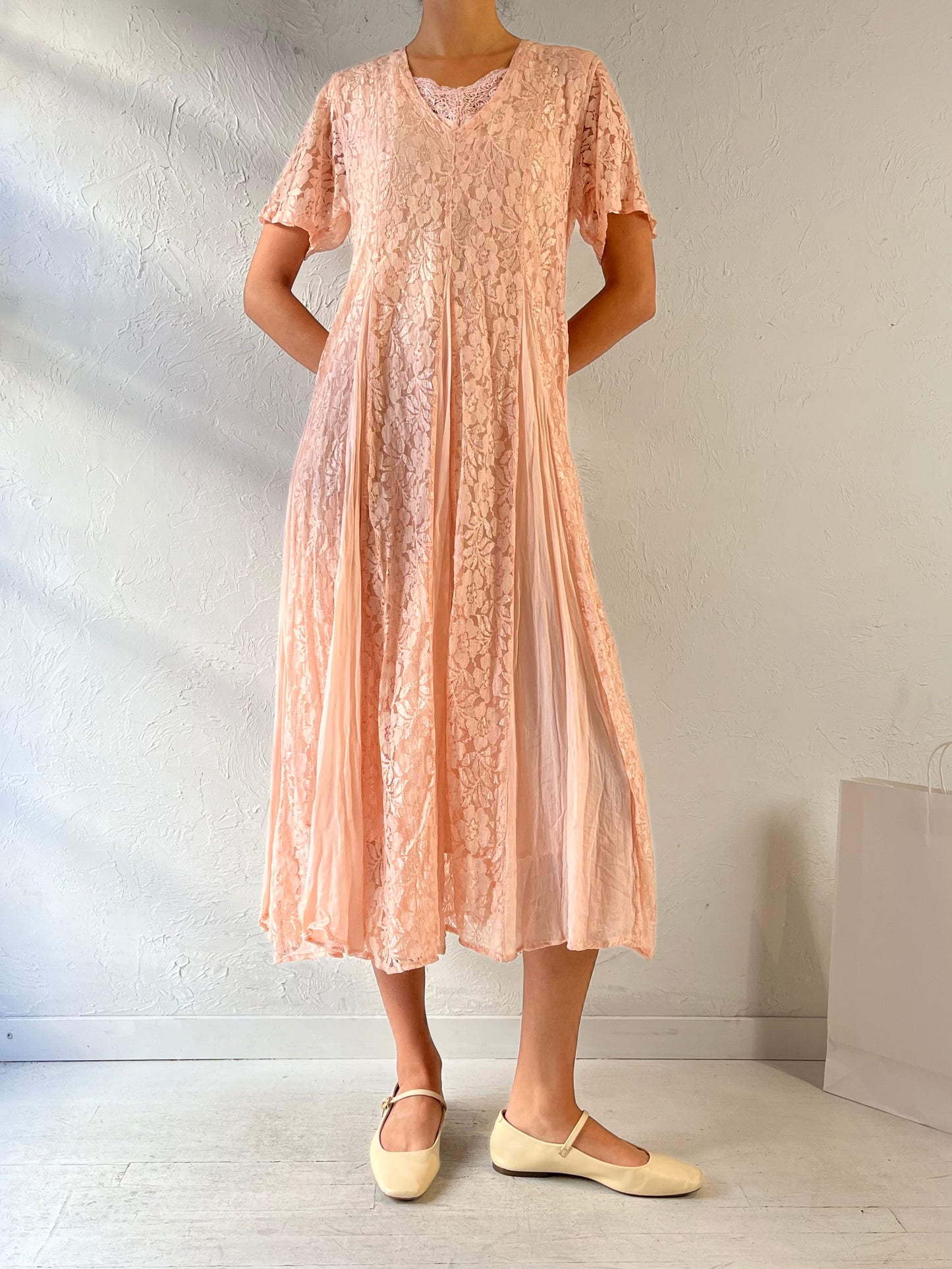 90s ‘Starina’ Pink Lace Dress / Small