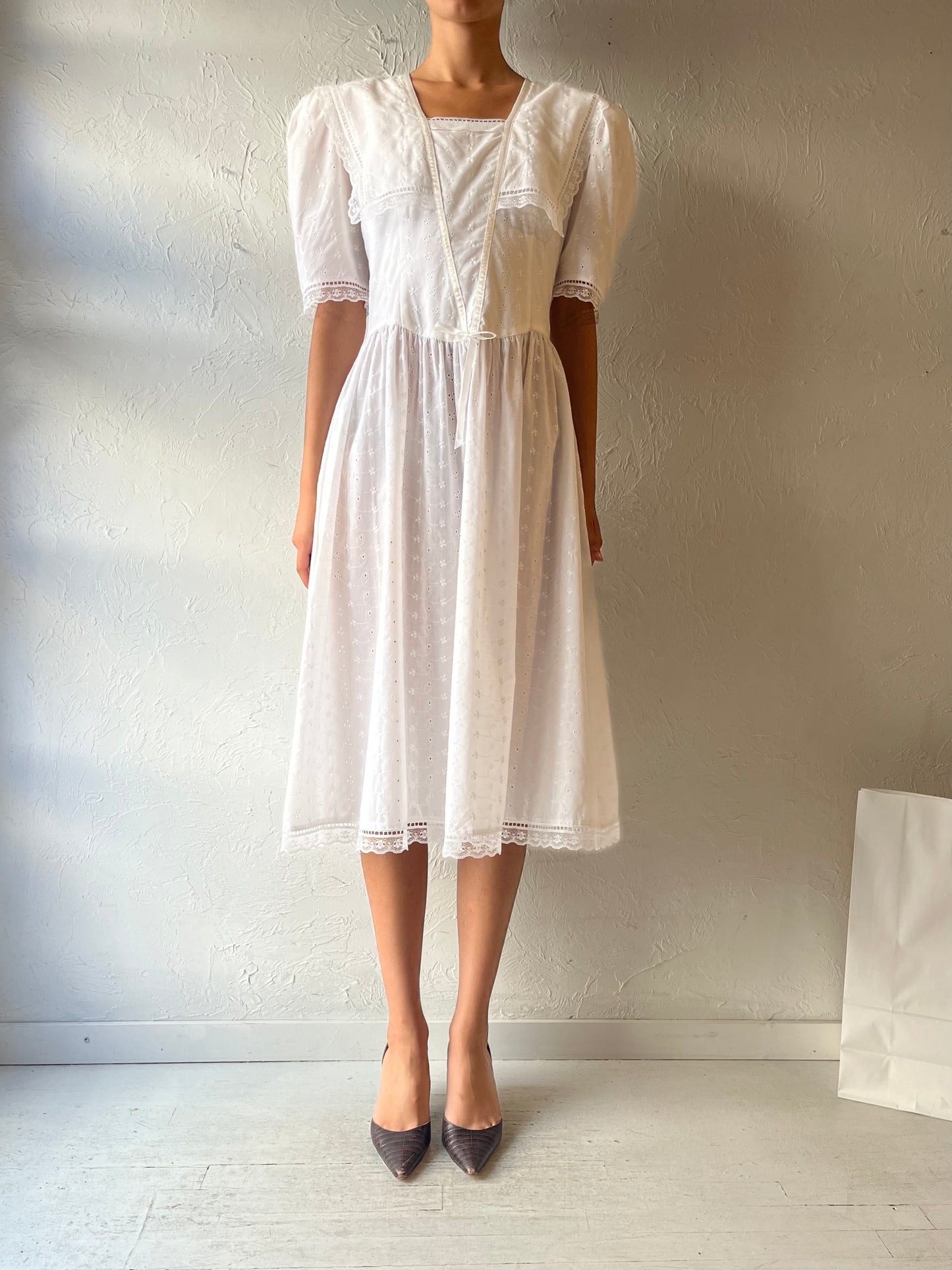 80s 'Gunne Sax' White Lacey Dress / Large