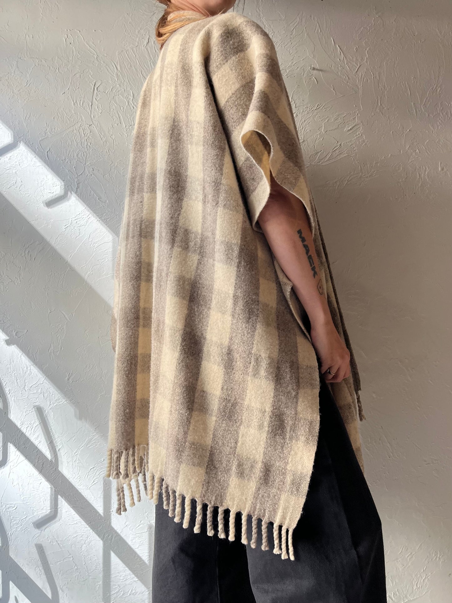 Vintage Knit Plaid Cape / One size