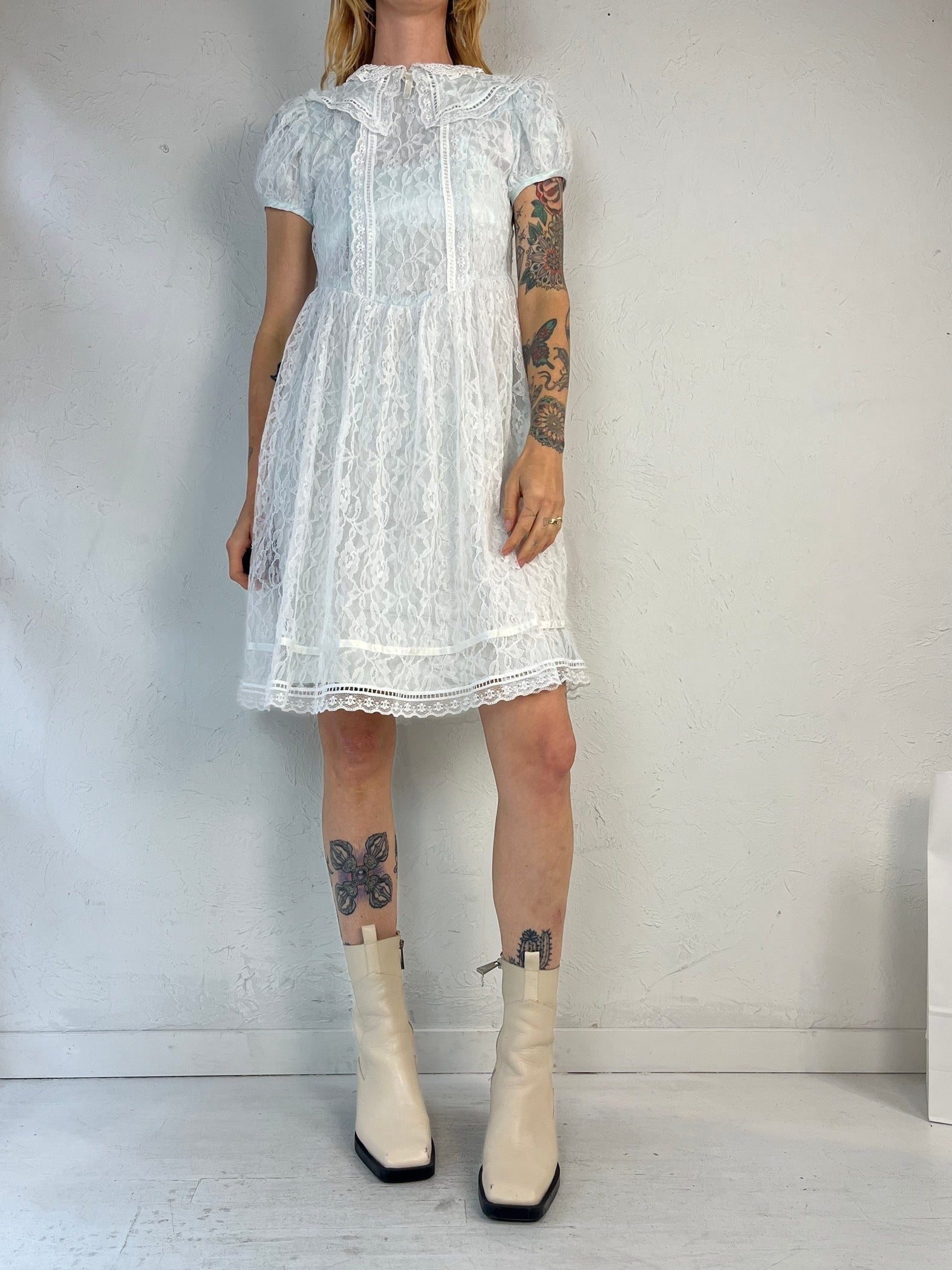 80s 'Gunne Sax' Green Lace Mini Dress / Small Wildhoneygoods 80s 'Gunne Sax' Green Lace Mini Dress / Small Wildhoneygoods