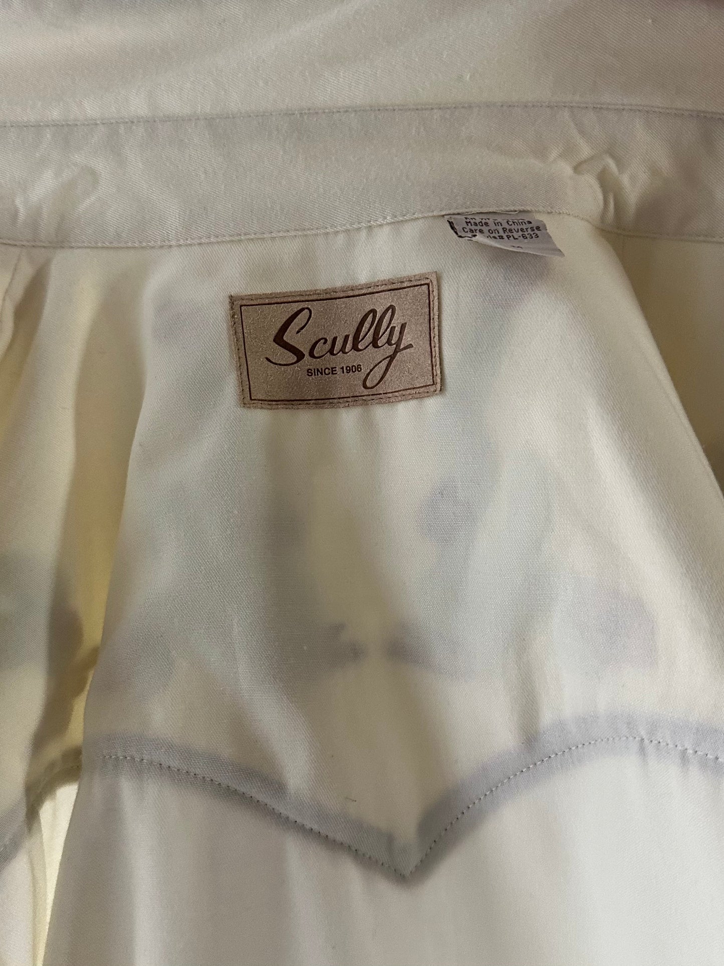 90s 'Scully' White Embroidered Western Snap up Shirt / Medium
