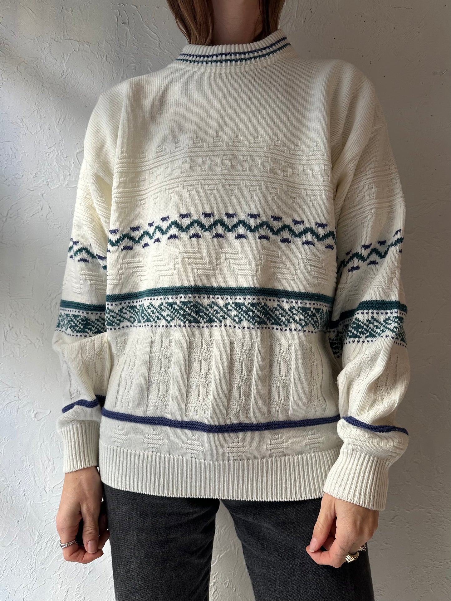 90s 'Club International' White Pullover Sweater / Medium