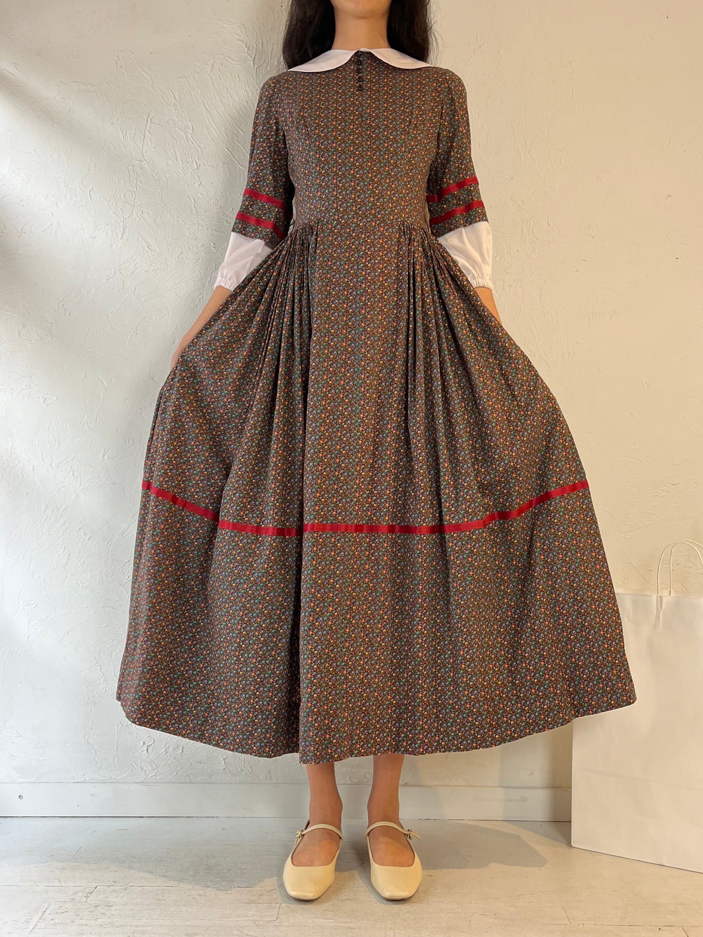 Vintage Handmade Floral Peasant Dress / Small