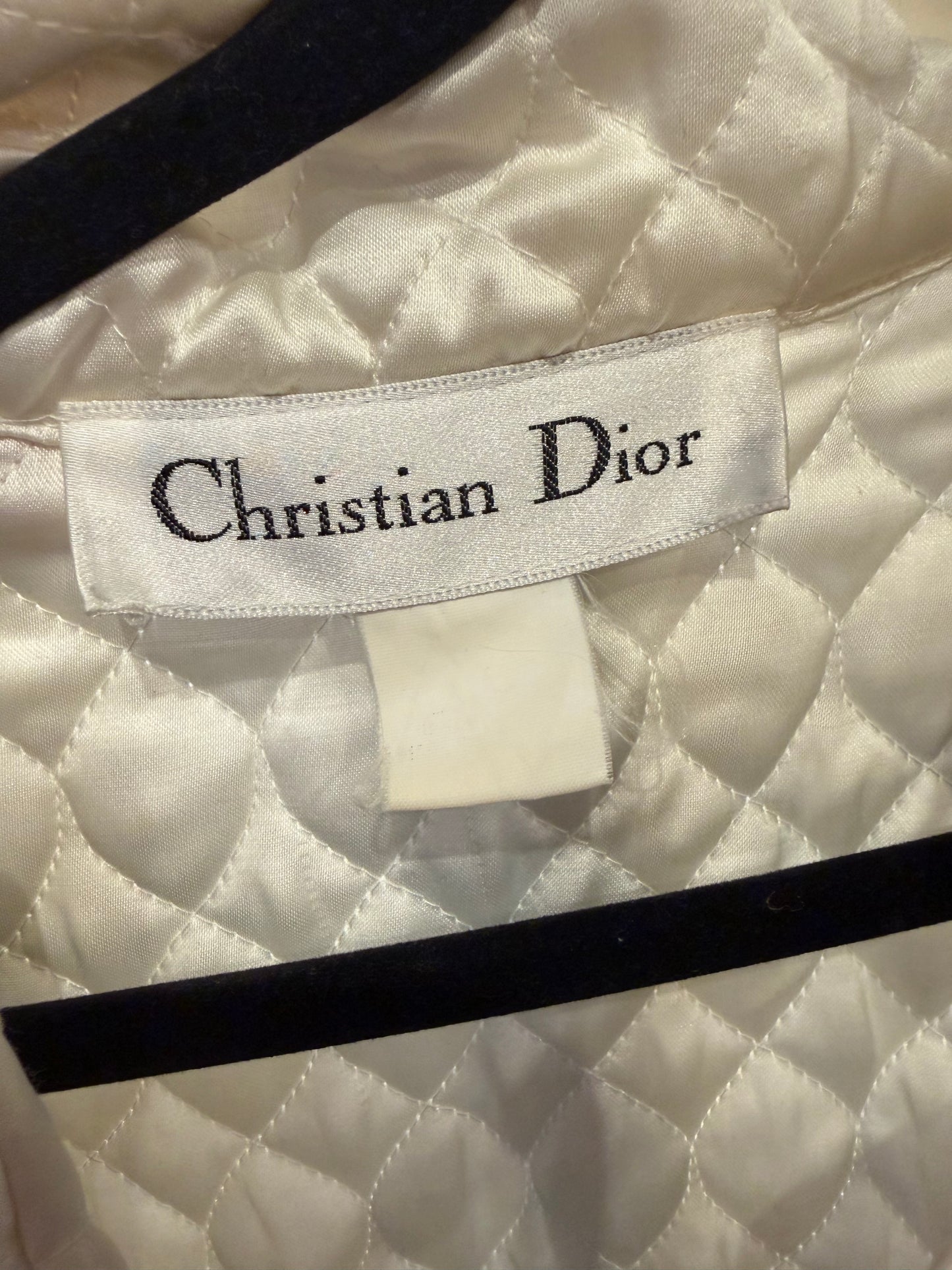 Vintage 'Christian Dior' White Quilted Robe / Medium