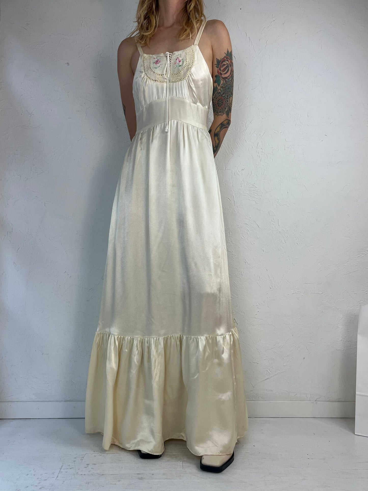 70s 'Gunne Sax' Cream Silky Embroidered Maxi Prom Dress / Medium