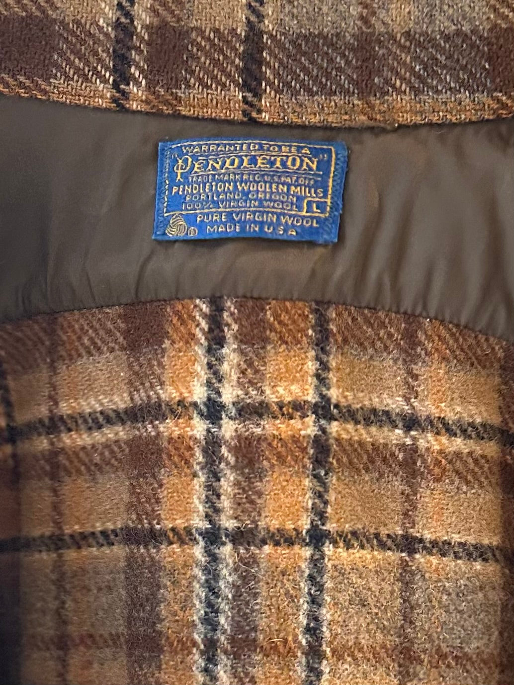 90s ‘Pendleton’ Plaid Wool Jacket / Large