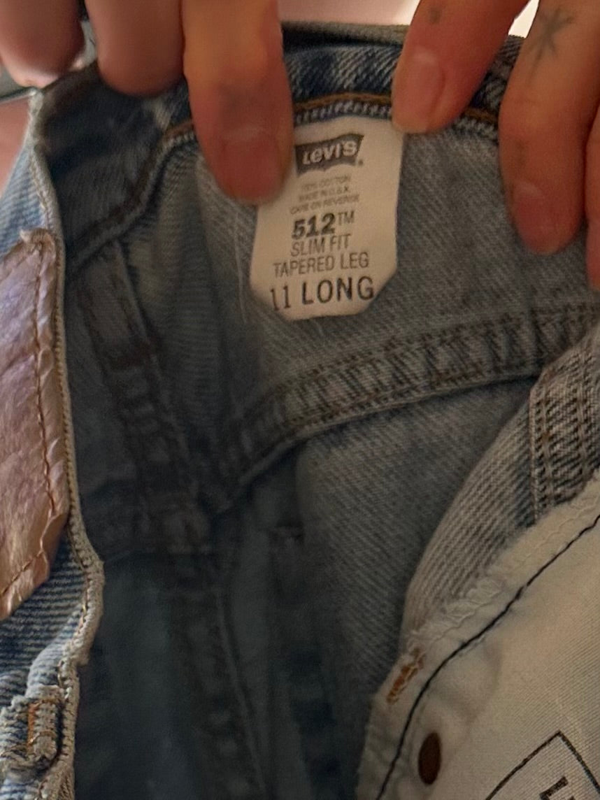90s ‘Levi’s 512’ High Waisted Slim Fit Jeans / Made in USA / 28" Waist