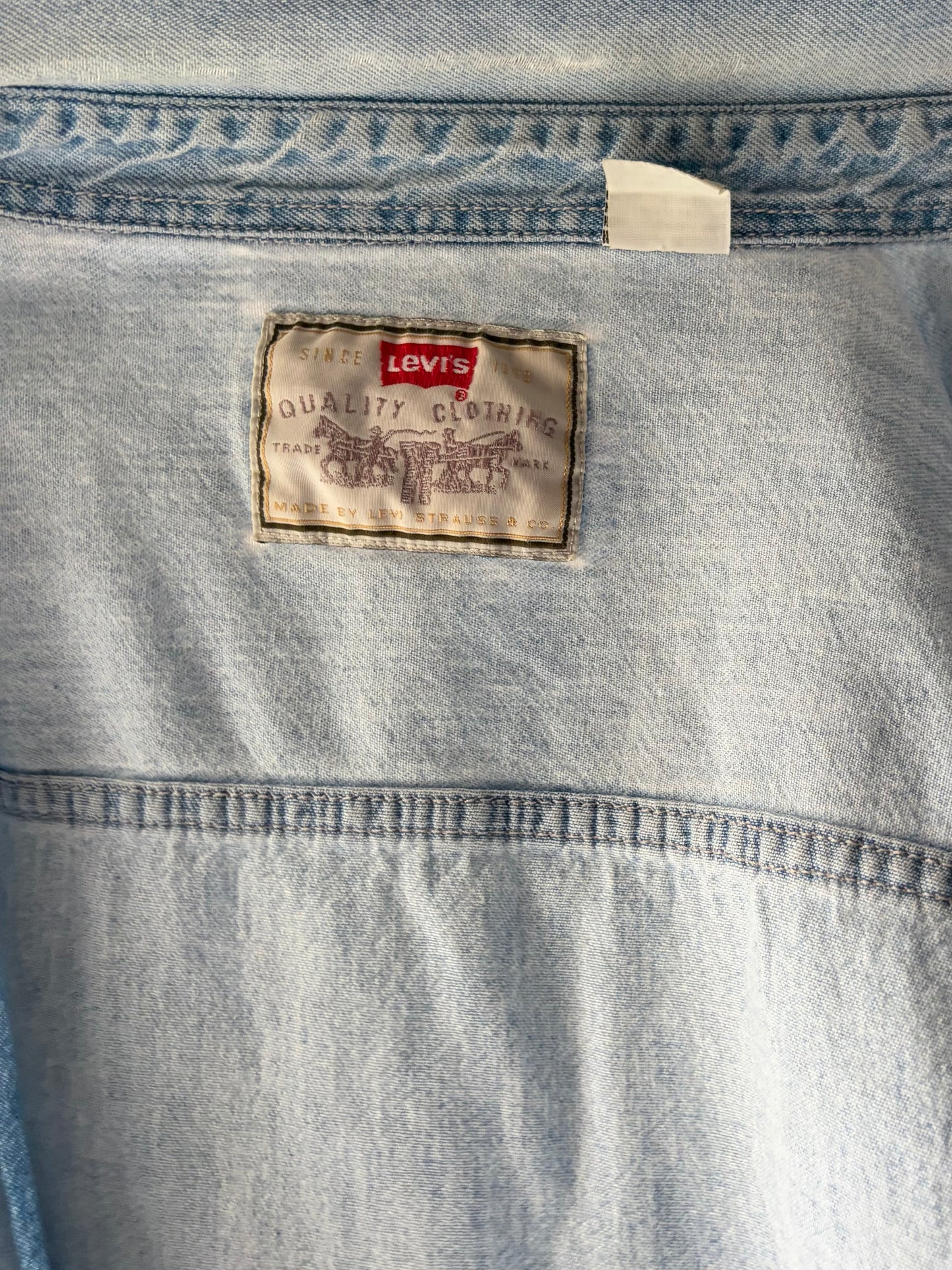 90s 'Levis' Light Wash Denim Button Up Mens Shirt / XL