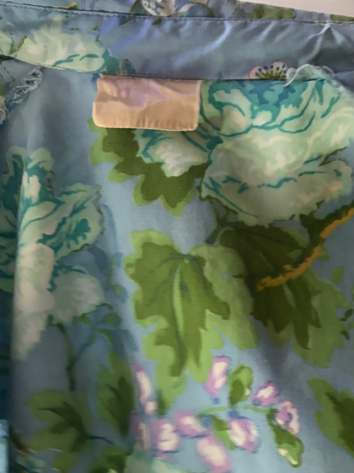 70s Vintage Floral Western Snap Up Shirt / Medium