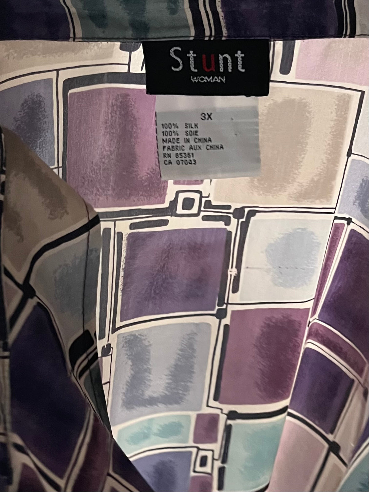 90s 'Stunt Woman' Oversized Retro Patterned Silk Top / XL