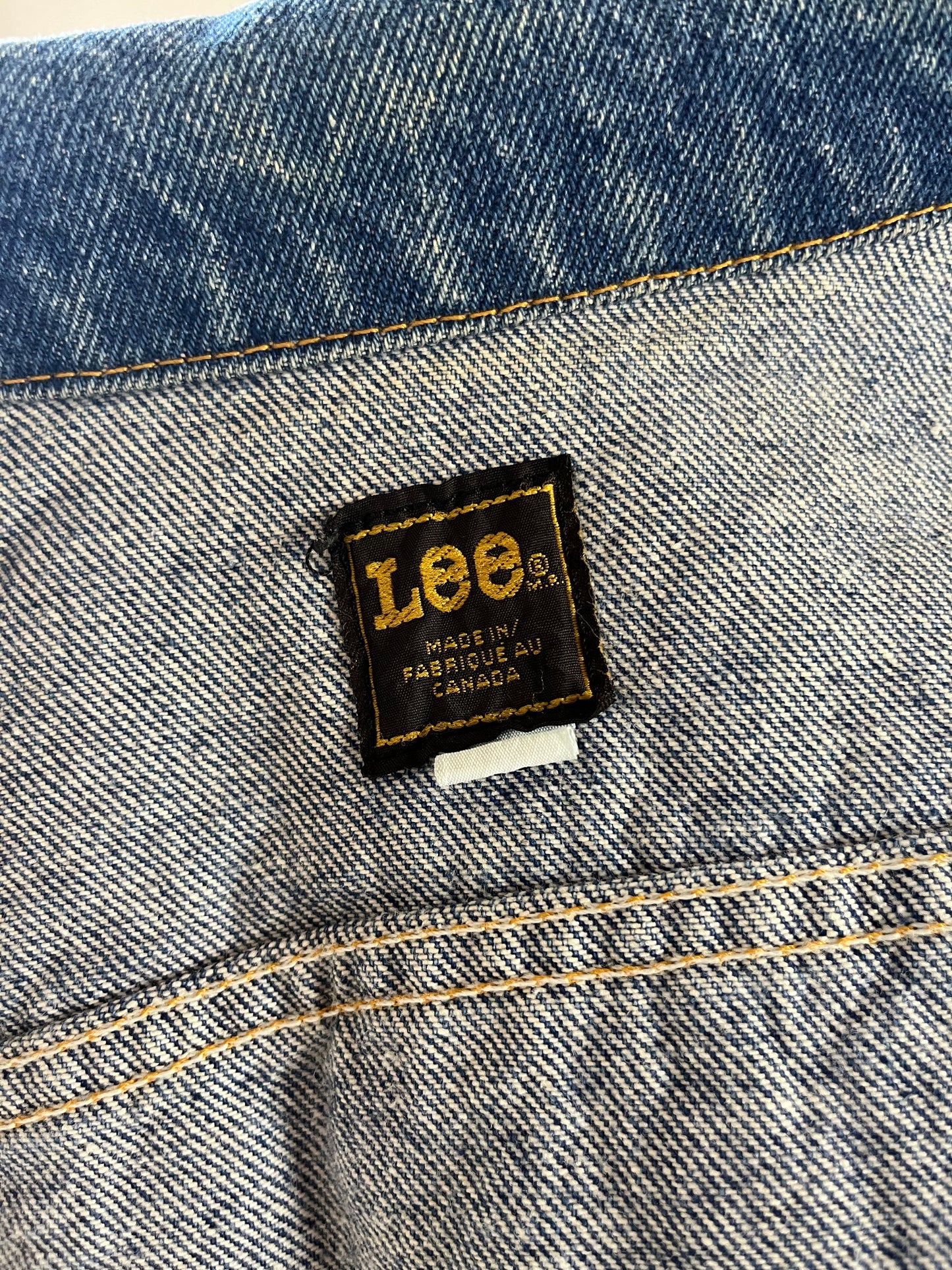 90s 'Lee' Denim Jacket / Made in Canada / Medium