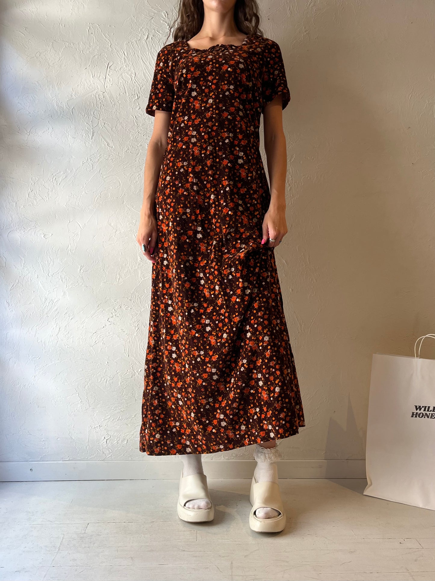 Vintage Handmade Brown Velvet Floral Dress / Medium