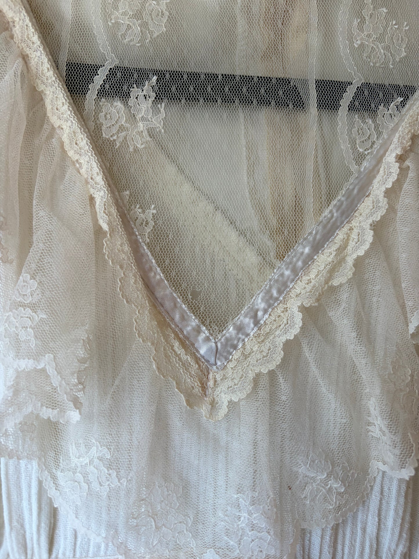 70s Cream Peasant Style Long Sleeve Maxi Dress / Small