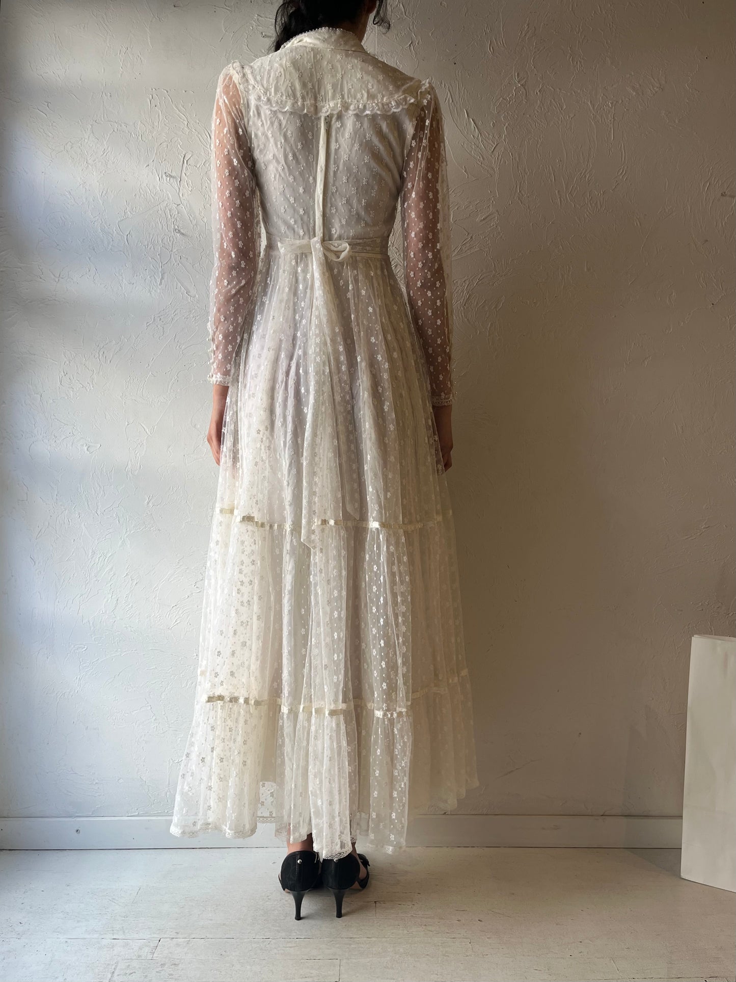 70s ‘Gunne Sax’ White Lace Wedding Dress / Small