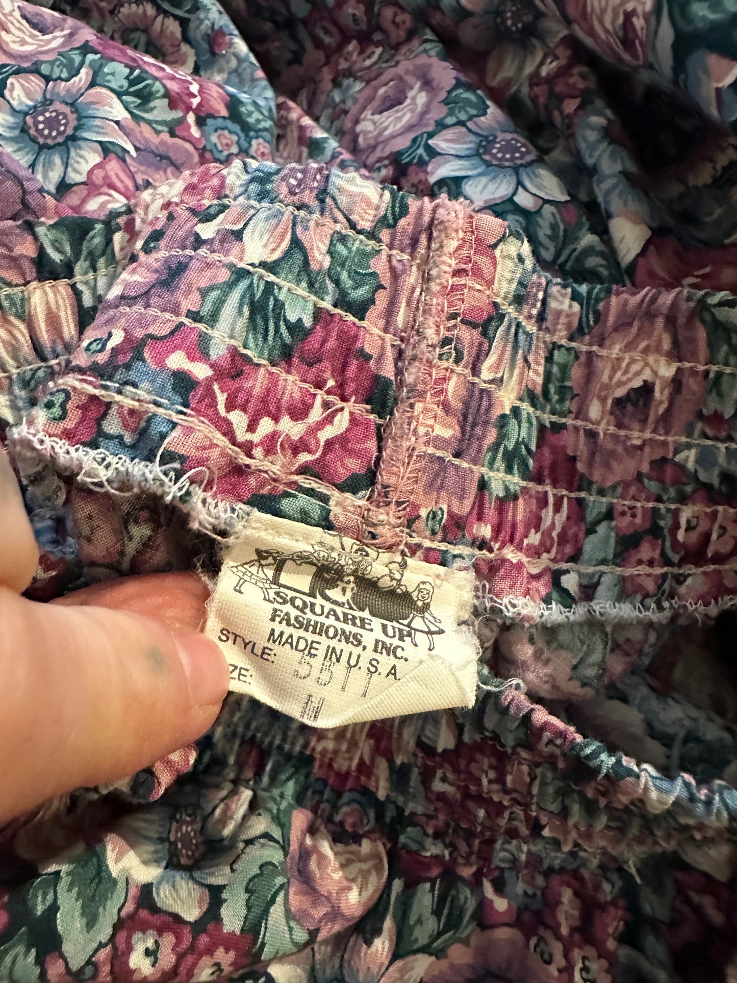 90s ‘Square Up’ Floral Midi Skirt / Medium