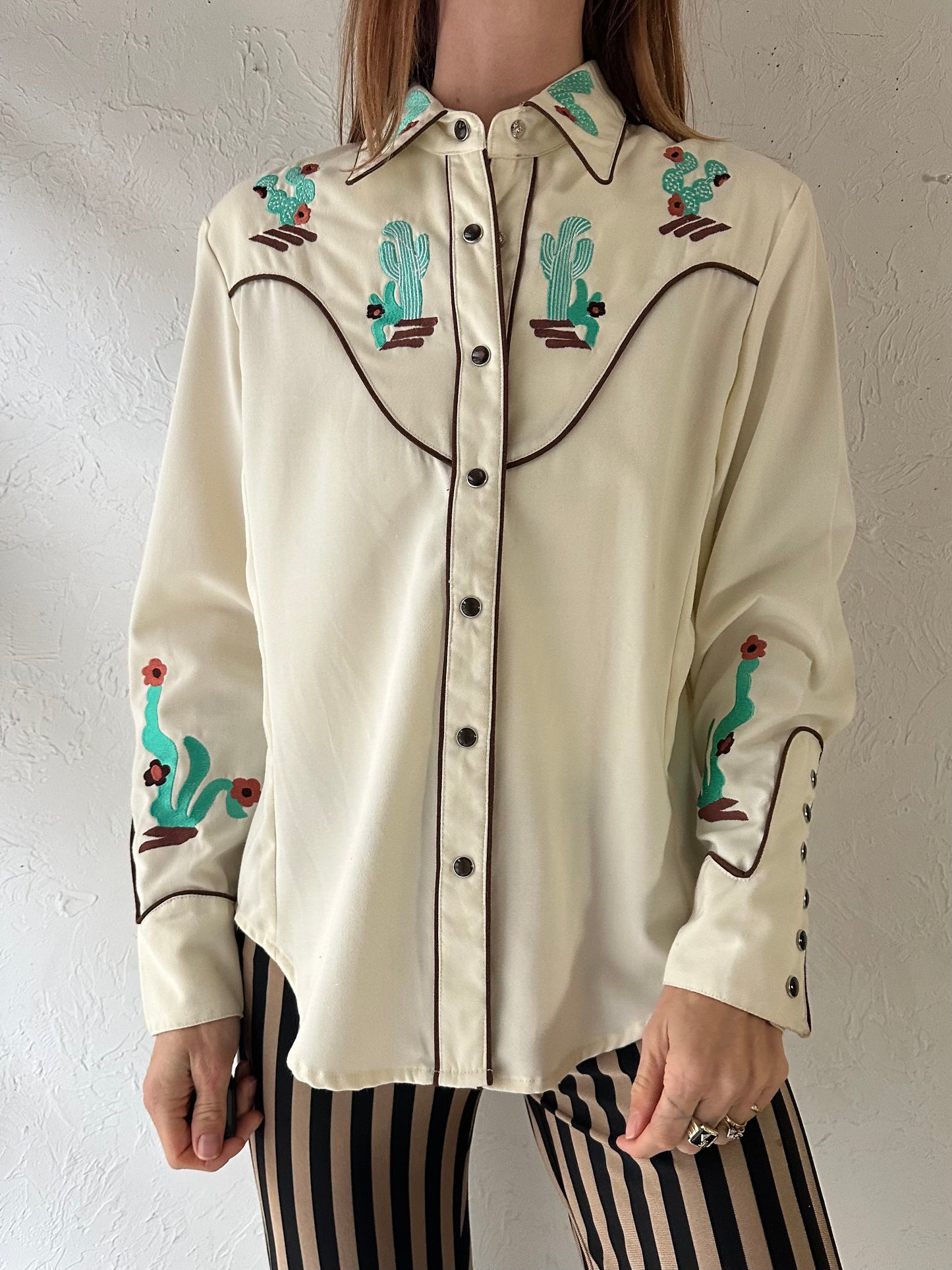 90s 'Scully' White Embroidered Western Snap up Shirt / Medium