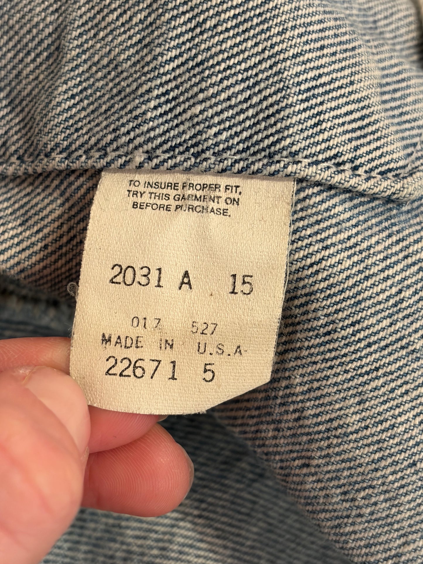 Vintage ‘Levi’s’ Thrashed Denim Jacket / Medium