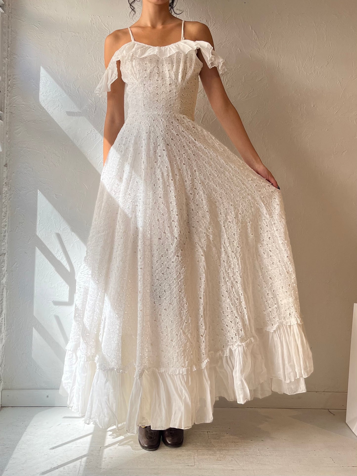 Vintage White Eyelet Wedding Dress / Small