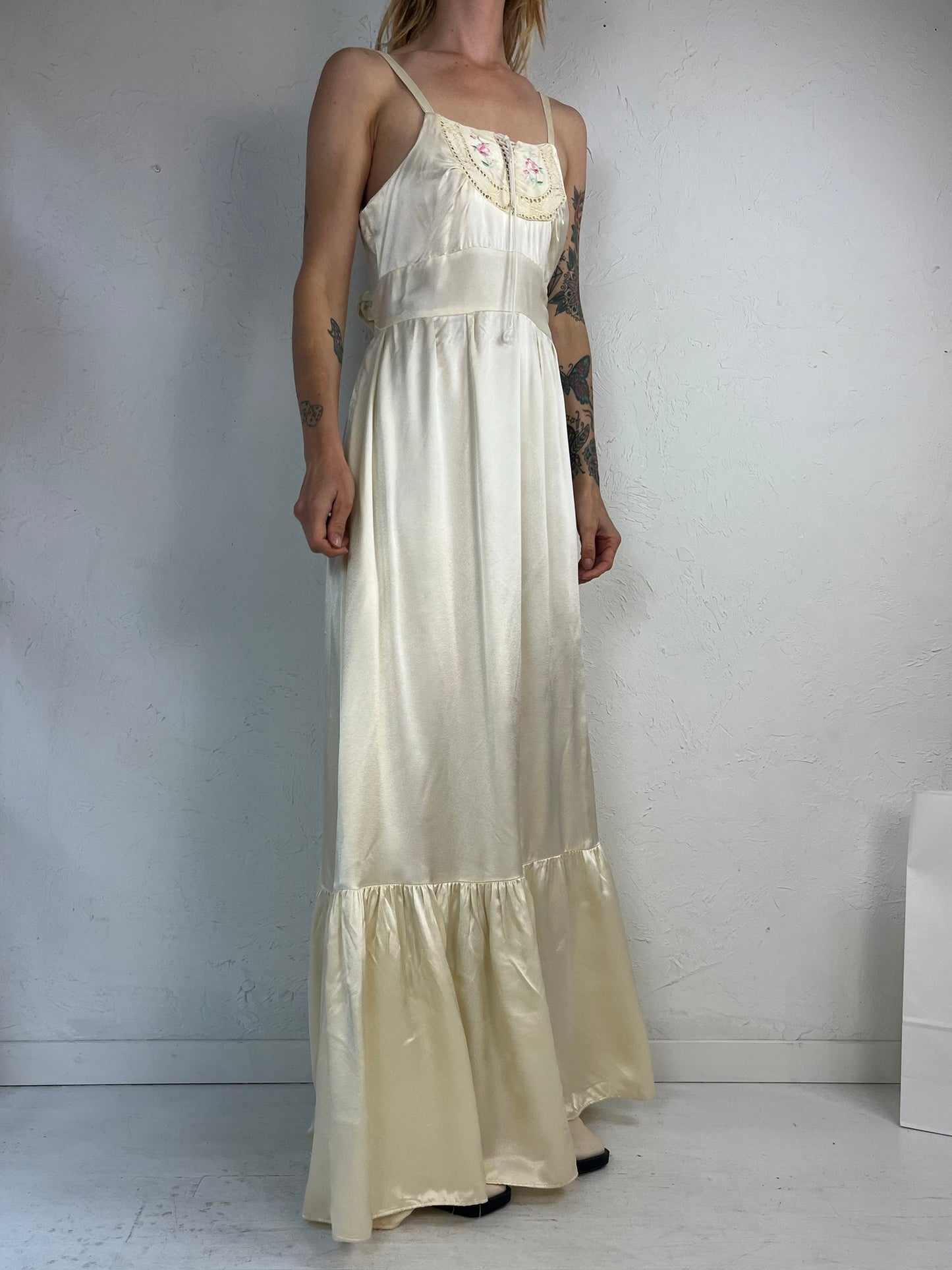 70s 'Gunne Sax' Cream Silky Embroidered Maxi Prom Dress / Medium