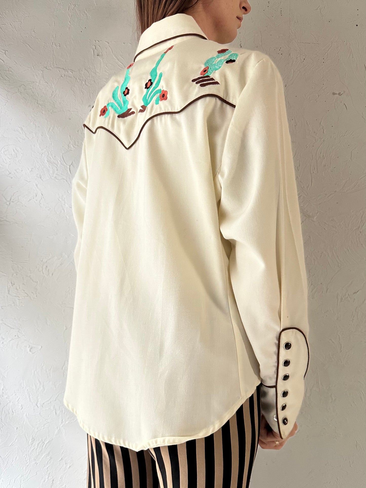 90s 'Scully' White Embroidered Western Snap up Shirt / Medium
