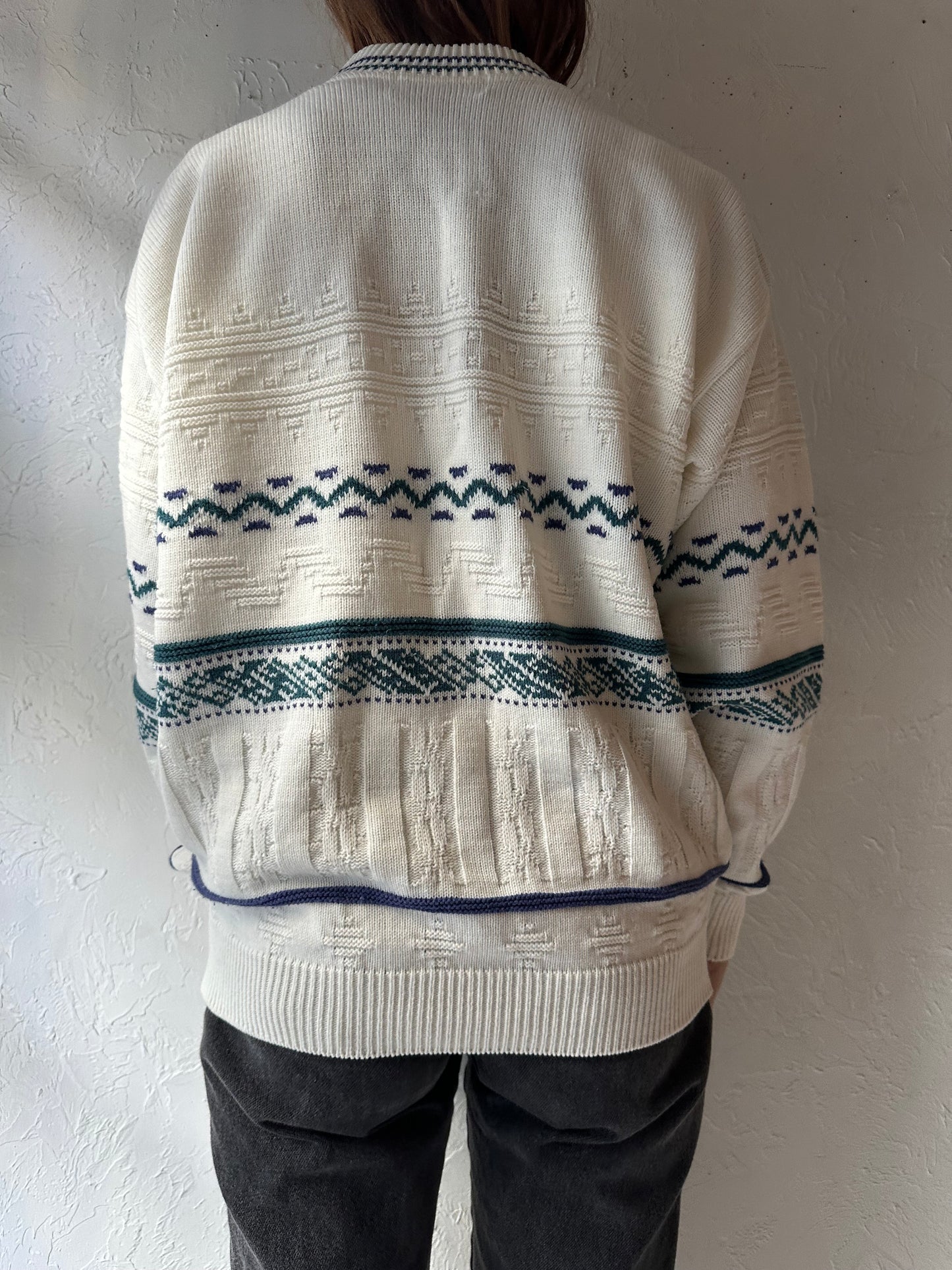 90s 'Club International' White Pullover Sweater / Medium