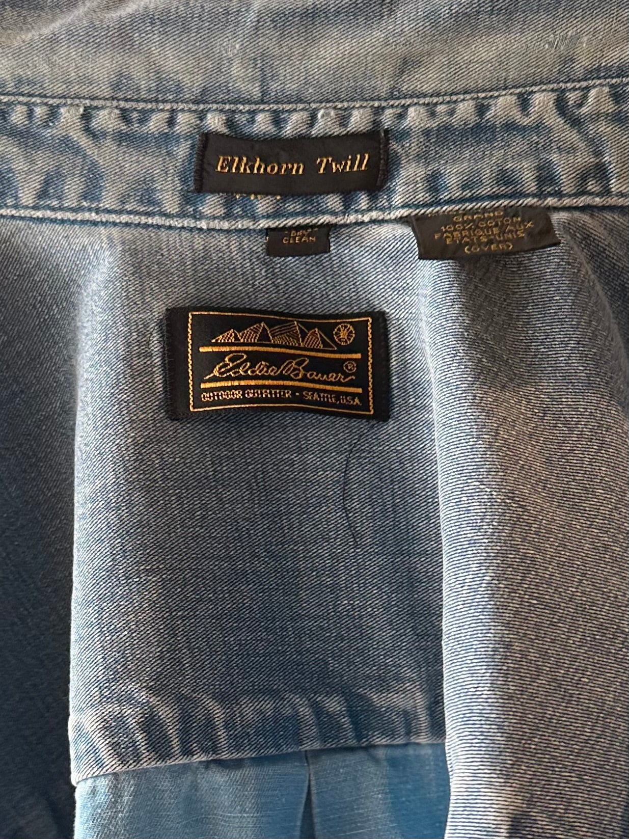 90s ‘Eddie Bauer’ Button Up Denim Shirt / Large