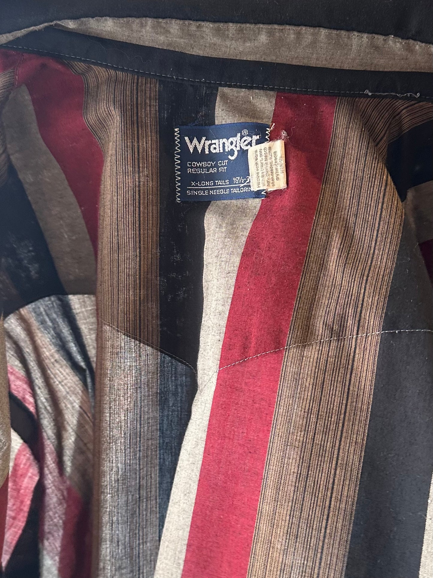 90s ‘Wrangler’ Striped Western Snap Up Shirt / Large