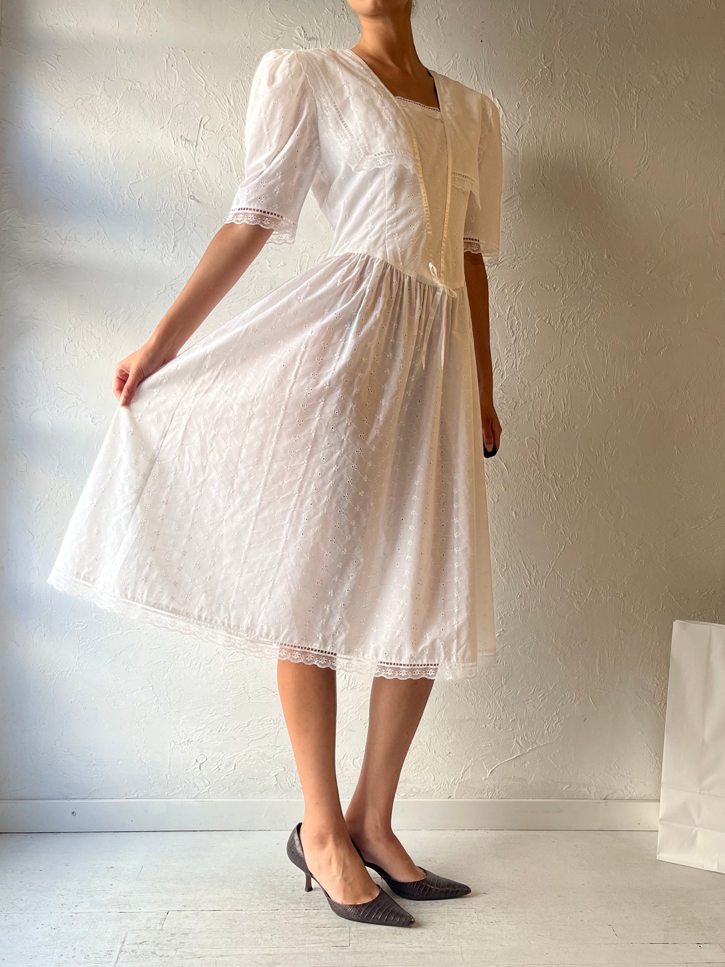 80s 'Gunne Sax' White Lacey Dress / Large