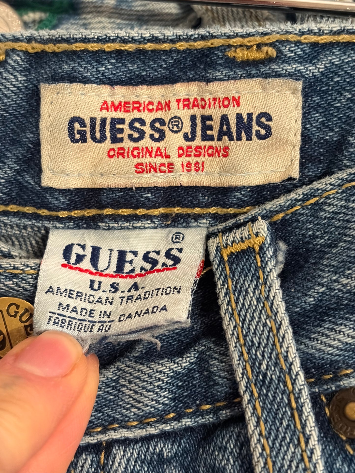 90s 'Guess' Jeans / 28